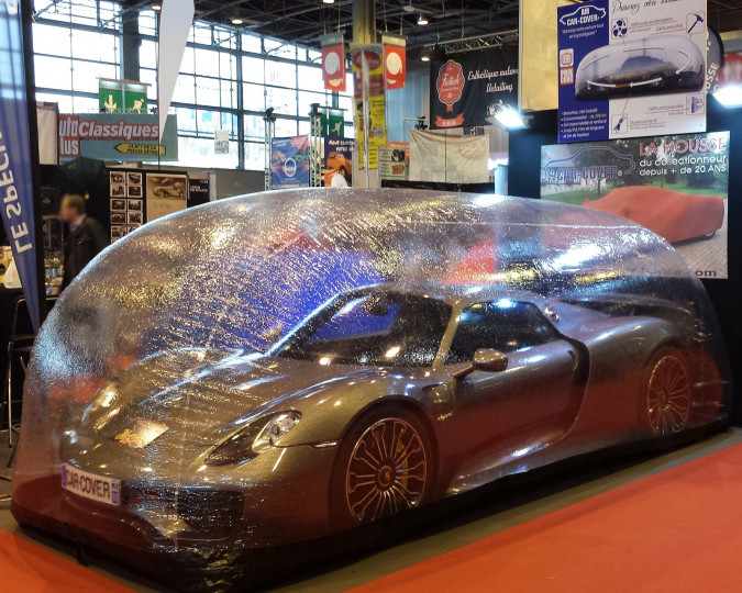 Housse De Voiture Gonflable Extérieure IN THE GARAGE - Protection Anti-grêle Et Intempéries - Taille 16 Pieds (4.9m)
